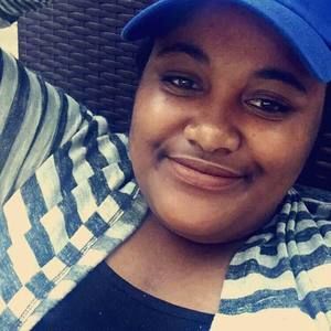 Meet your Posher, Monique